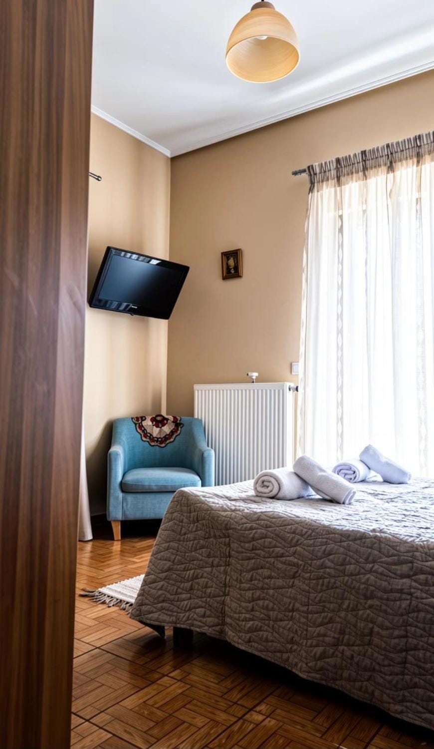 Dinis Hill House in Messenia