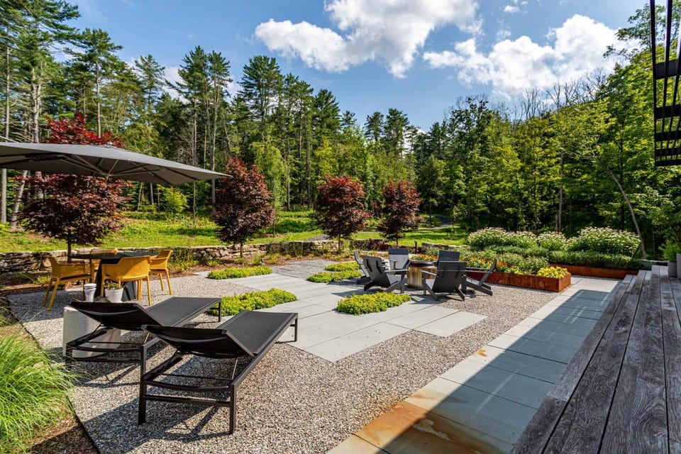 Fernbrook - Contemporary Getaway with Private Home Gym near Great Barrington House in Egremont