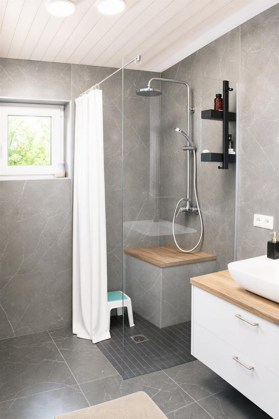 Shower, Bathroom, towels