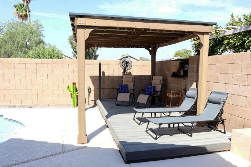 Balcony/Terrace, Swimming pool