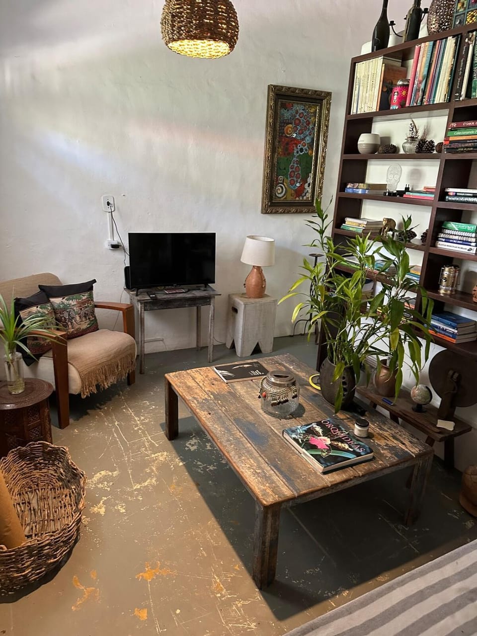 Communal lounge/ TV room, Library, Living room