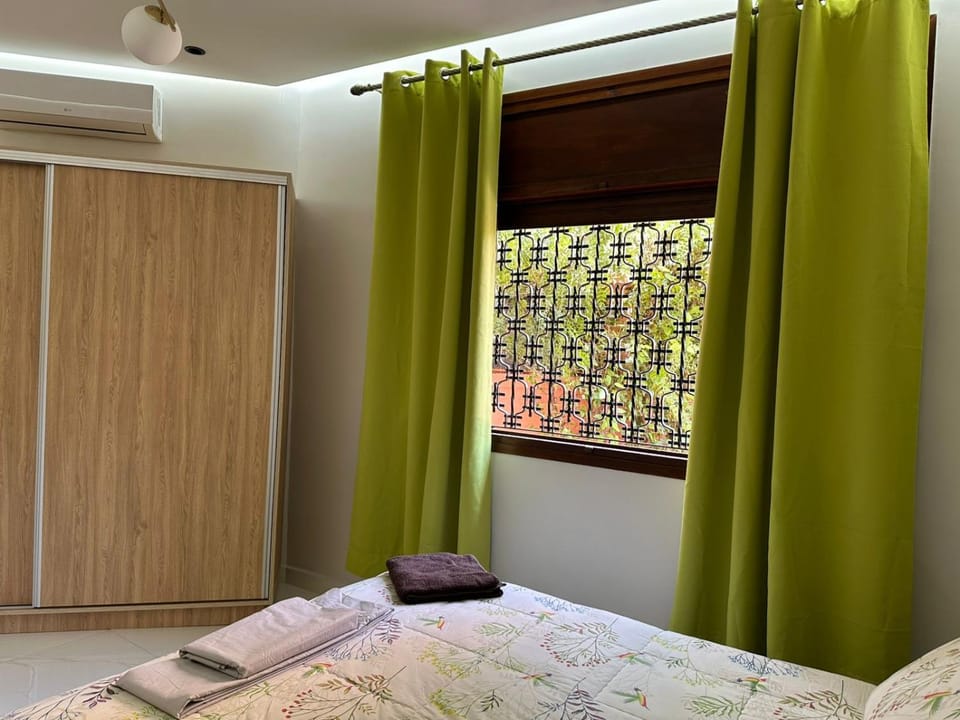 Bed, Bedroom, wardrobe