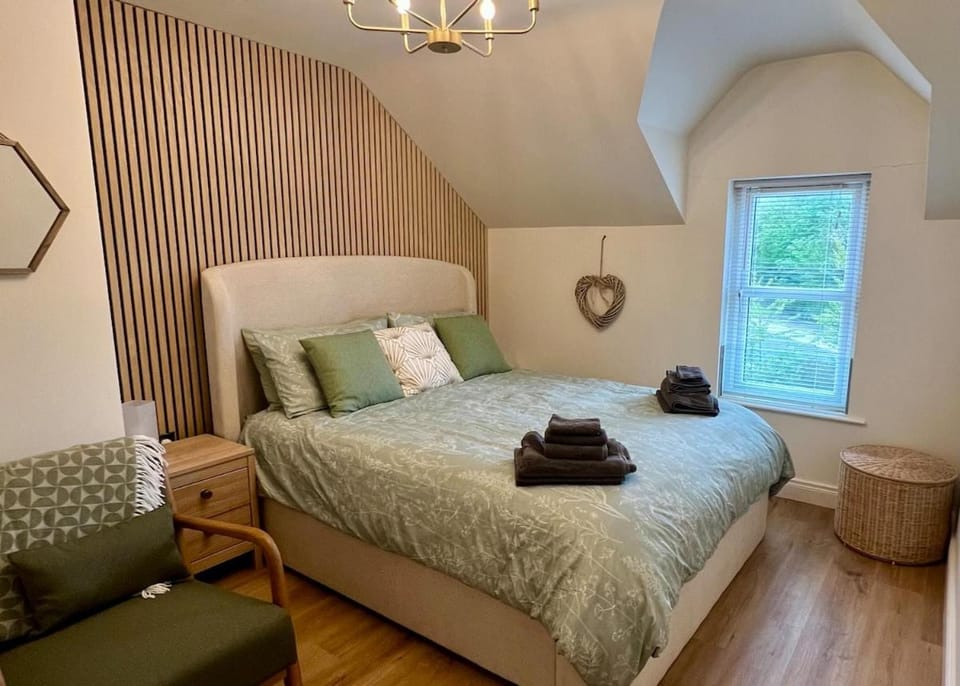 Eco-Retreat 10m Walk to Distillery free parking House in Northern Ireland