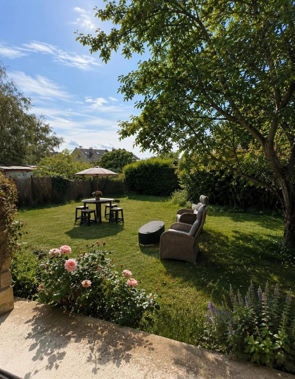 Deux pièces cosy au coeur d'un jardin fleuri Apartment in Île-de-France
