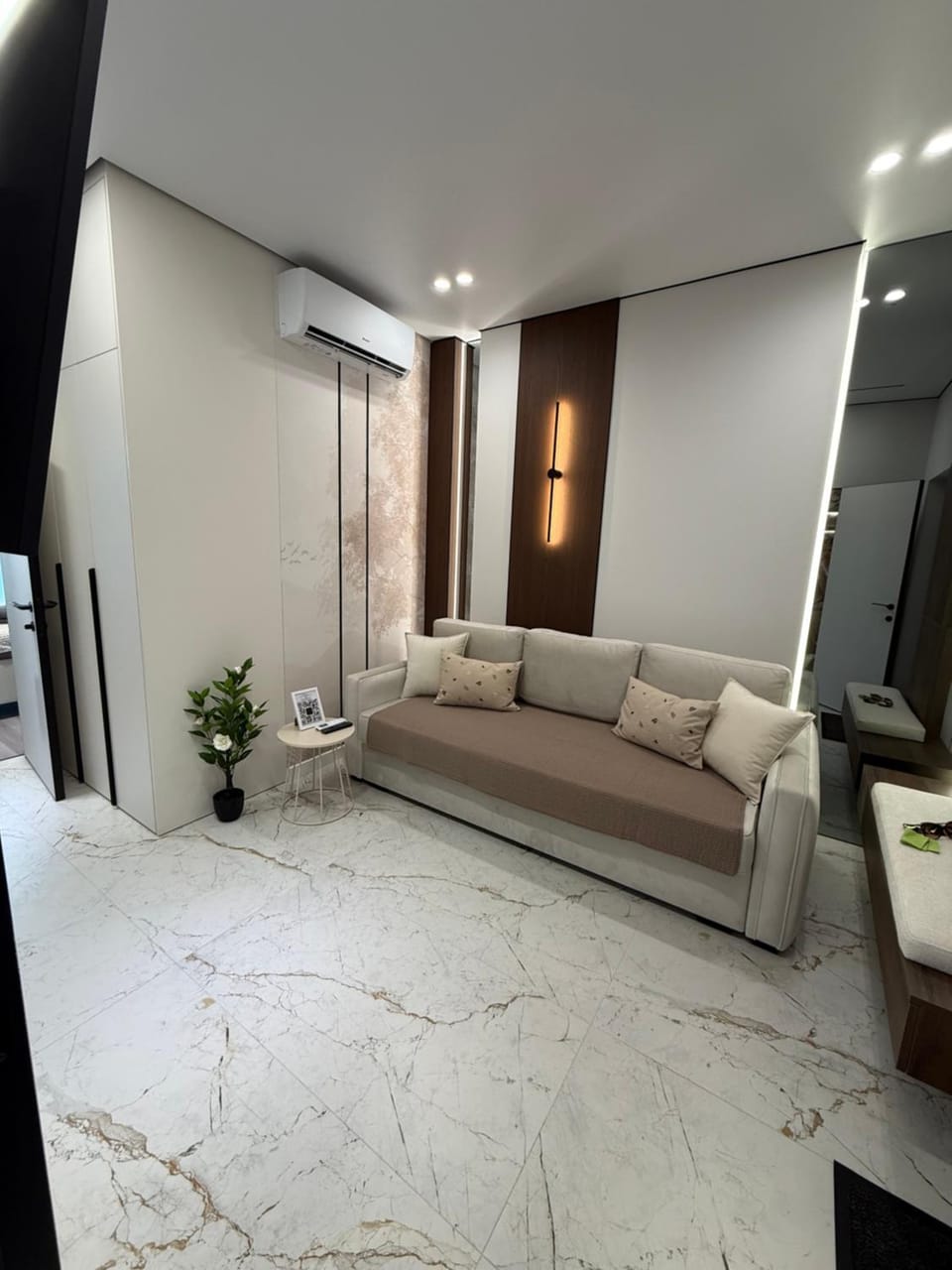 Lux Apartment with Parking Apartment in Chișinău