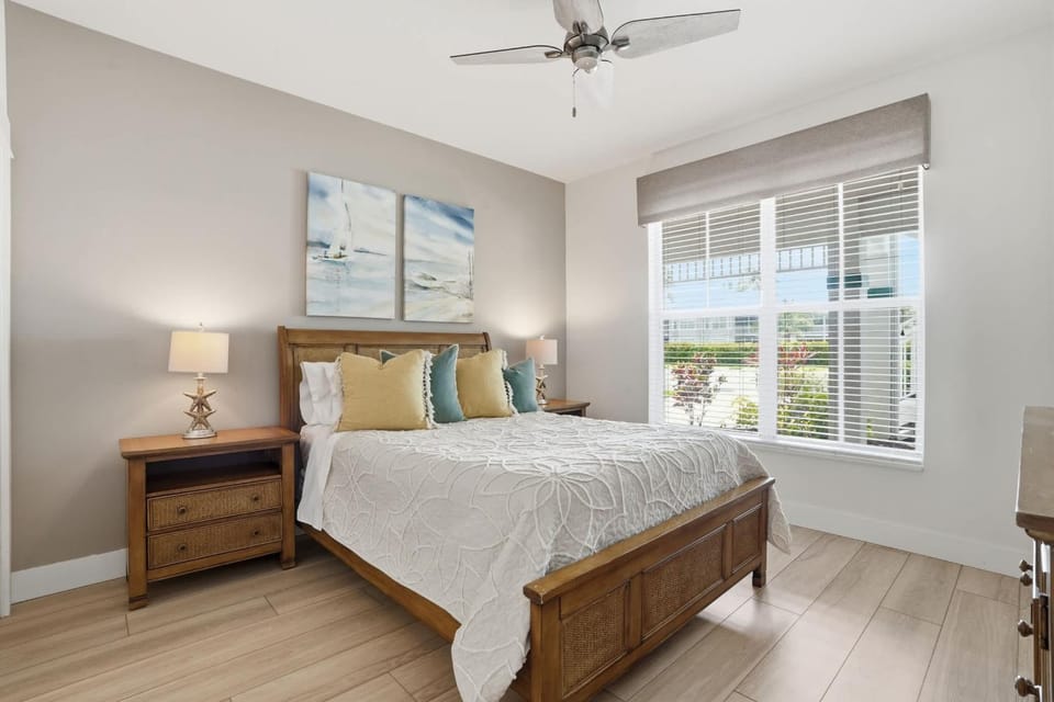 1512 - Nicely Updated with Golf and Lake View House in Lely Resort