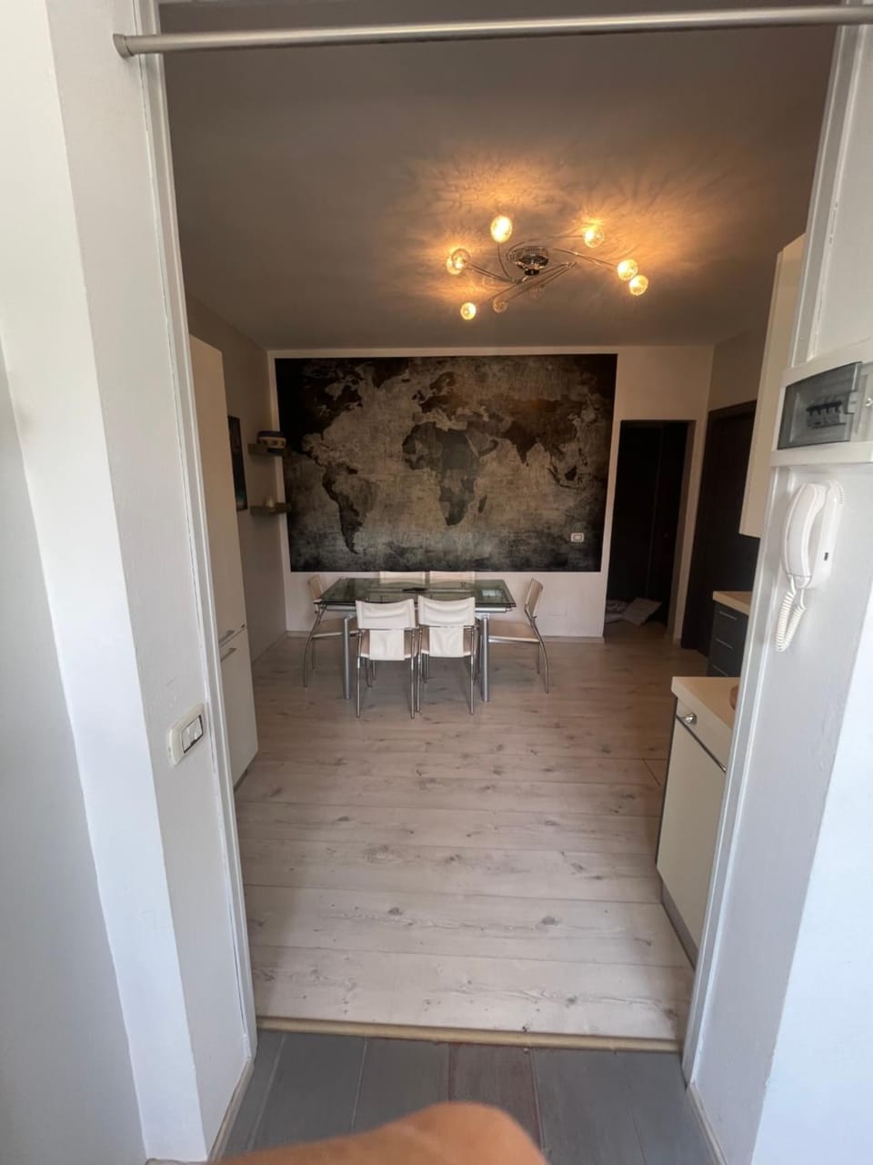 Dining area, Lunch