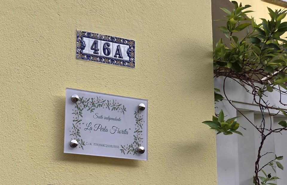 Property logo or sign, Certificate/Award