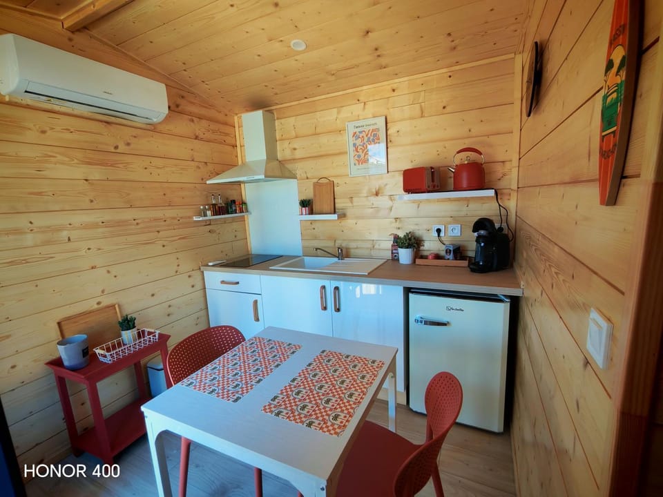 Tiny house climatisée en bord de bassin Apartment in Gujan-Mestras