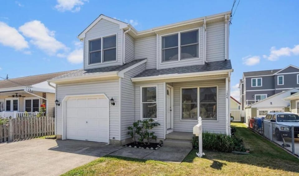Family Friendly 3BR Home nestled between beach and bay House in Wildwood Crest