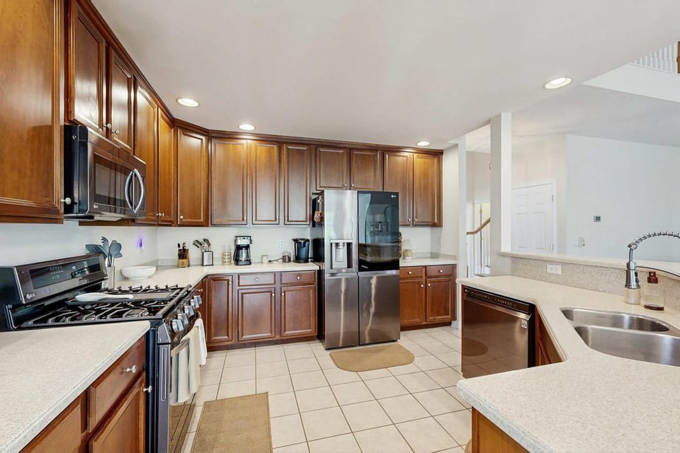 Swann Cove spacious house with community pool House in Sussex County