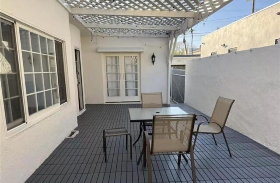 Sweet Master room in Beverly Hills Vacation rental in Beverly Hills