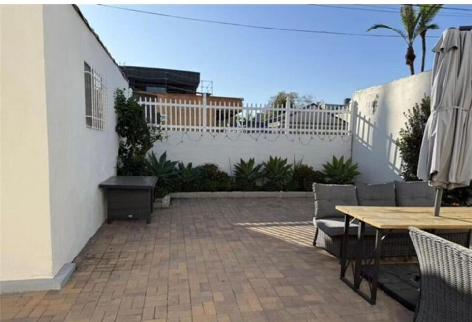 Sweet Master room in Beverly Hills Vacation rental in Beverly Hills