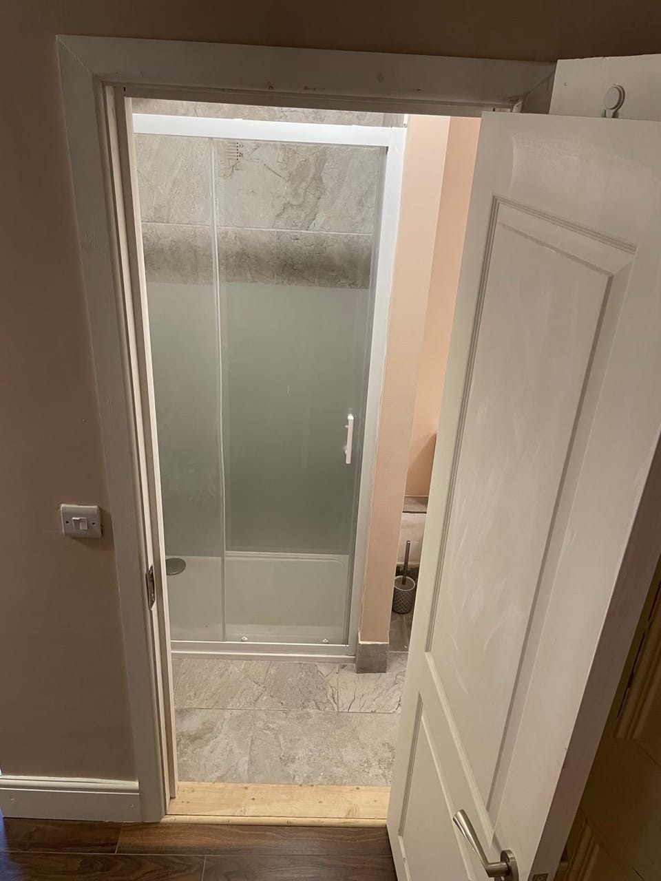 Newly refurbished 2 min walk from beach Bed and Breakfast in County Dublin
