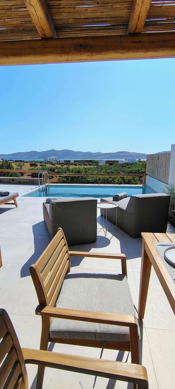 Patio, Day, Natural landscape, Seating area, Dining area, Sea view, Inner courtyard view