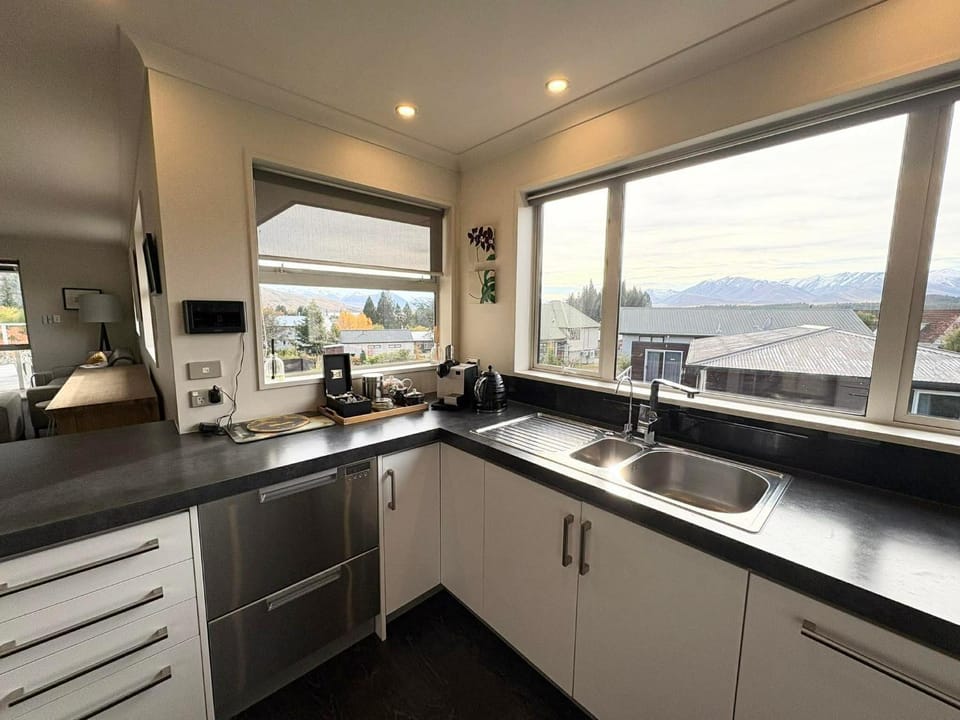 Tekapo Alps House in Lake Tekapo