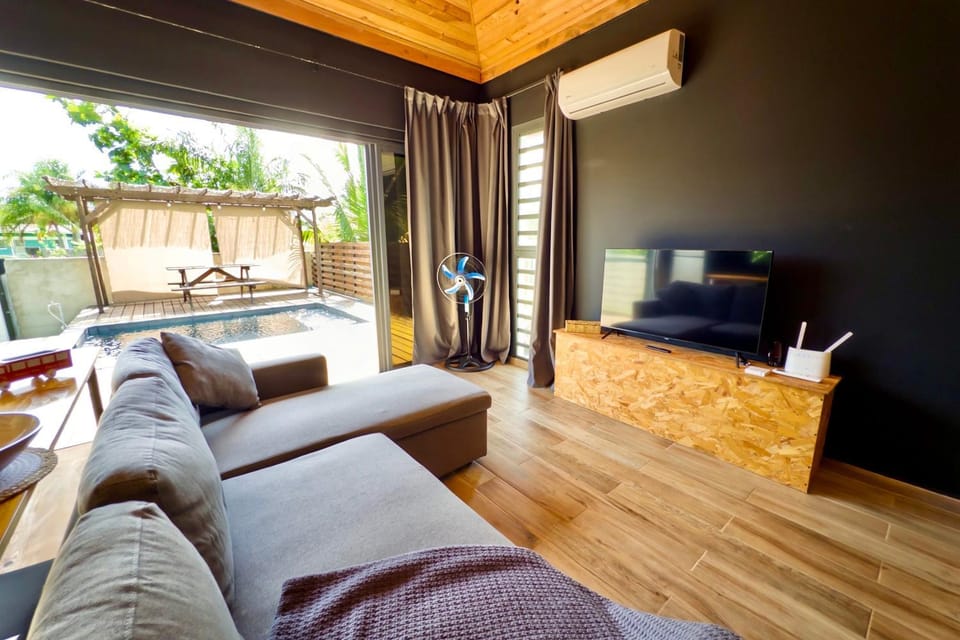 Bungalow MARU - Area Haumaru - Terrain PADEL privé House in Moorea-Maiao