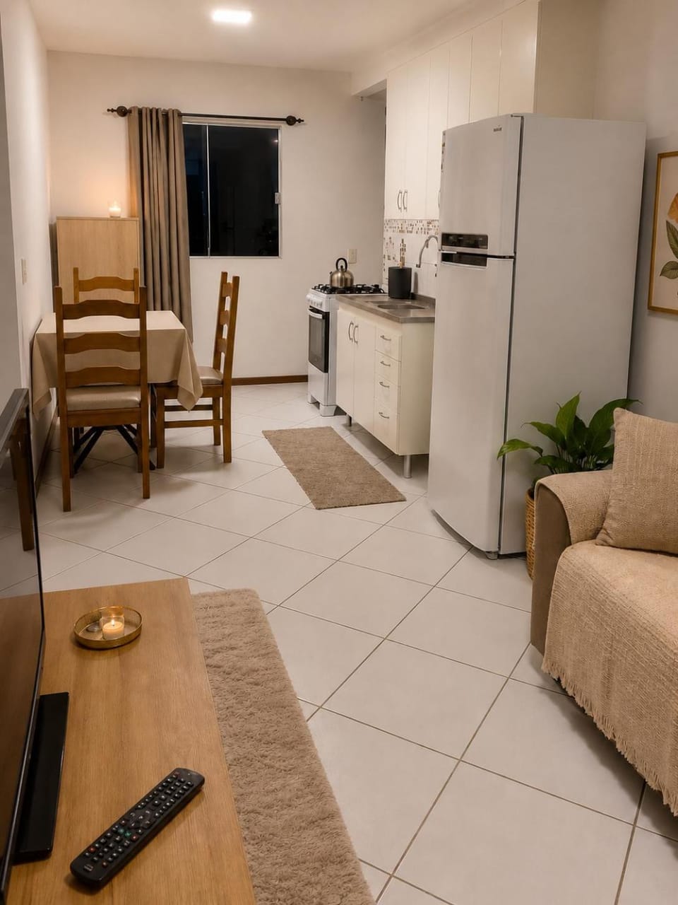 Kitchen or kitchenette, Seating area, Dining area, pet friendly