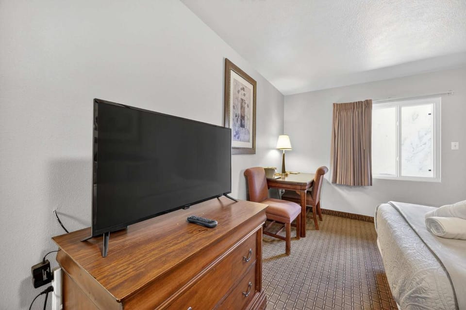 Eagle Motel Suite 117 House in Manitou Springs