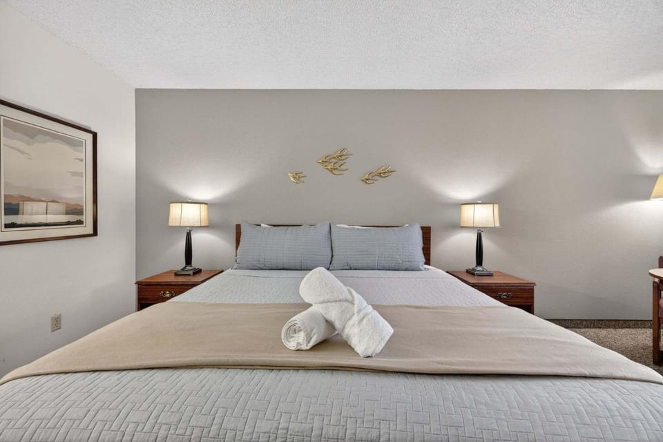 Eagle Motel Suite 224 House in Manitou Springs