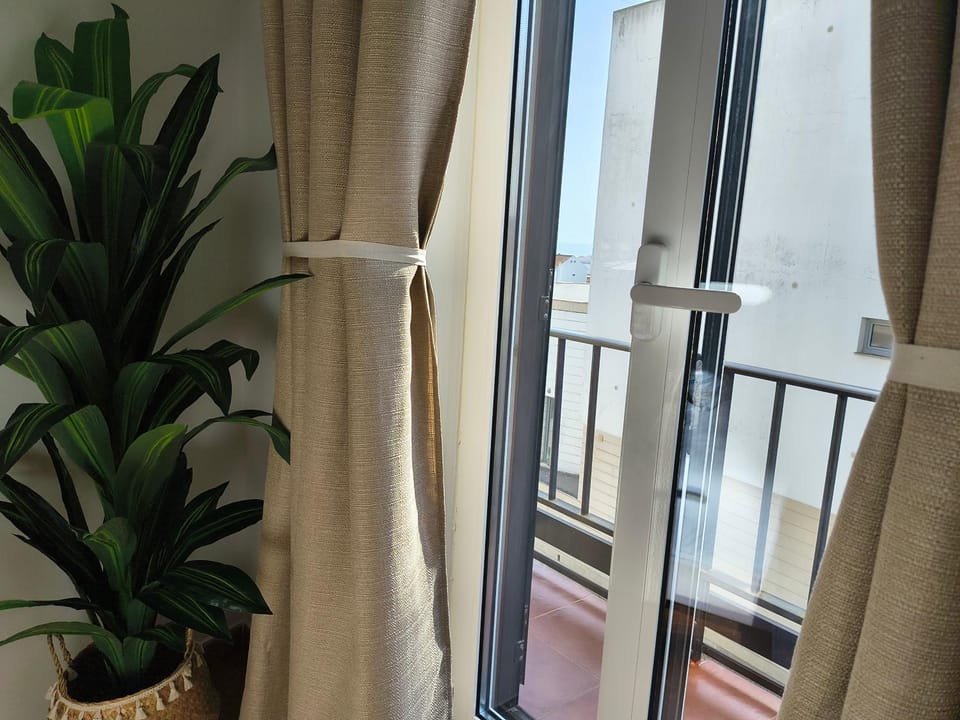 NAZARÉ GOOD Waves Apartment in Nazaré