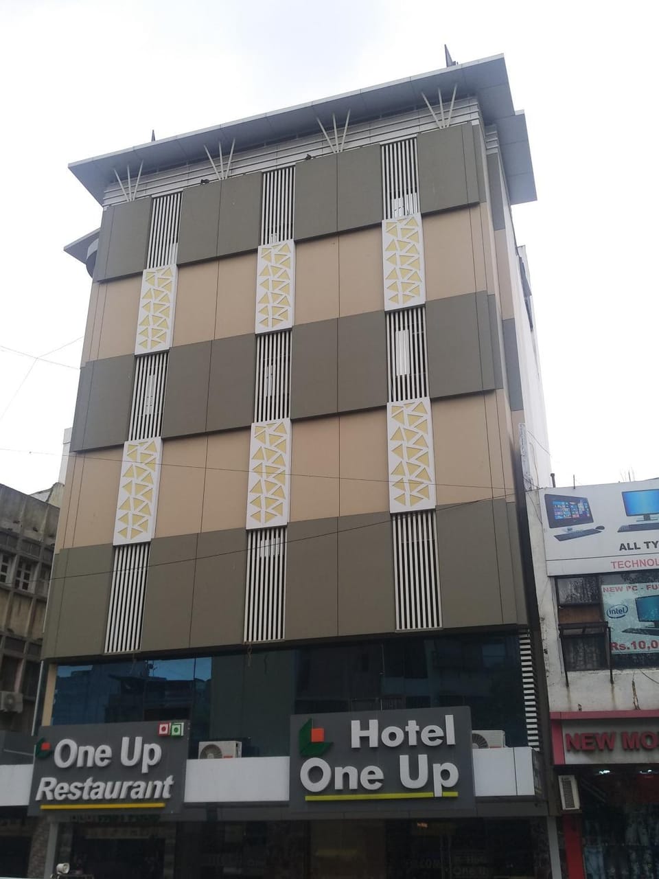 Property building, Facade/entrance