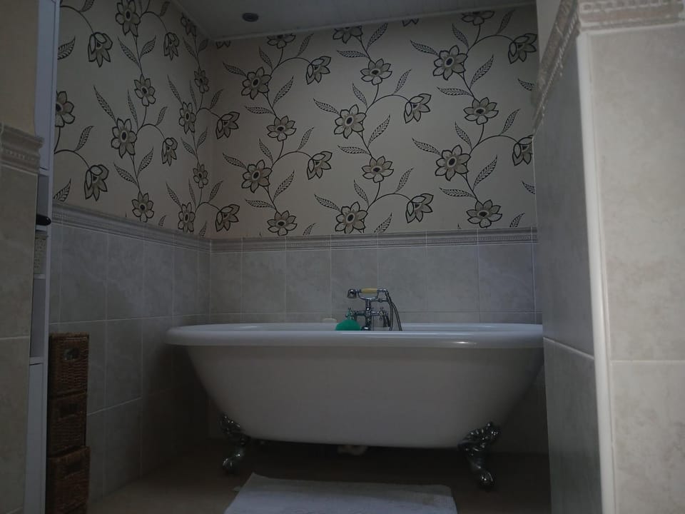 Park Cottage Country Bungalow Bed and Breakfast in St Helens