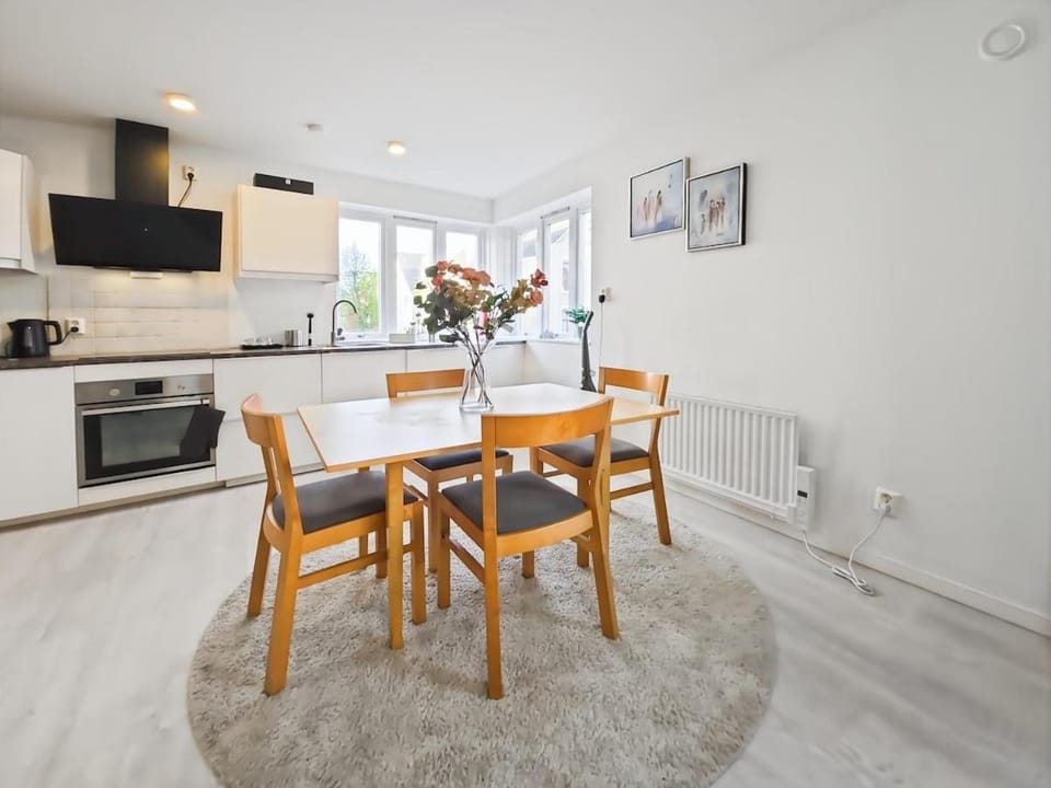 Modern 3BR Near Centre Free Parking Apartment in Stavanger