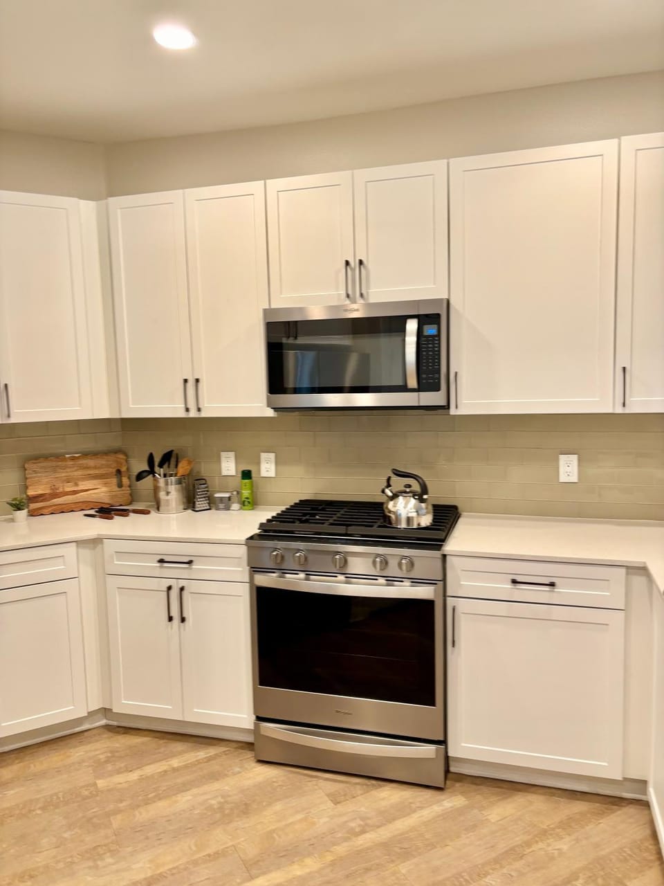 Kitchen or kitchenette, dishwasher, oven, stove, toaster