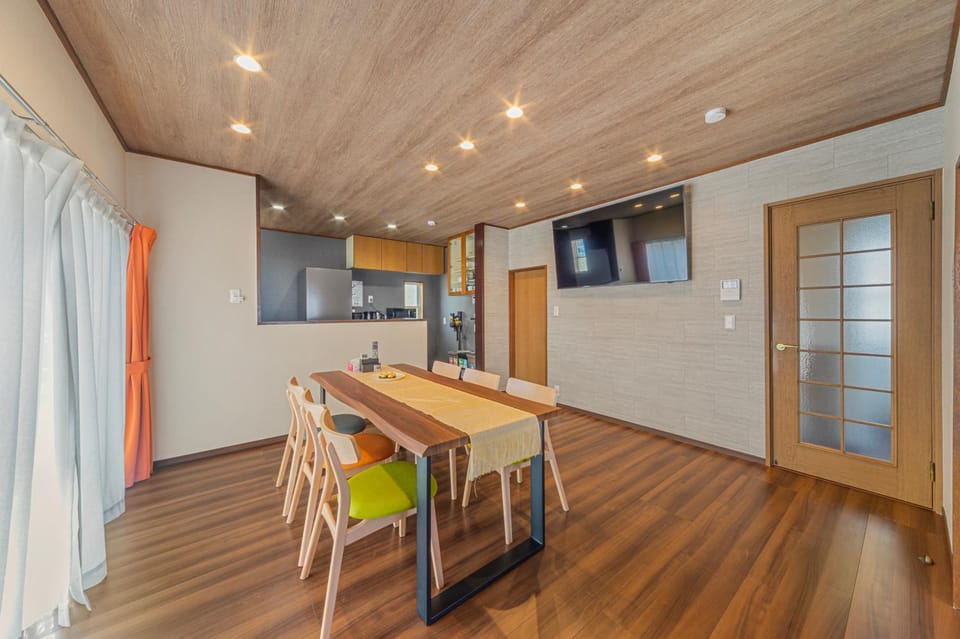 Living room, Diving