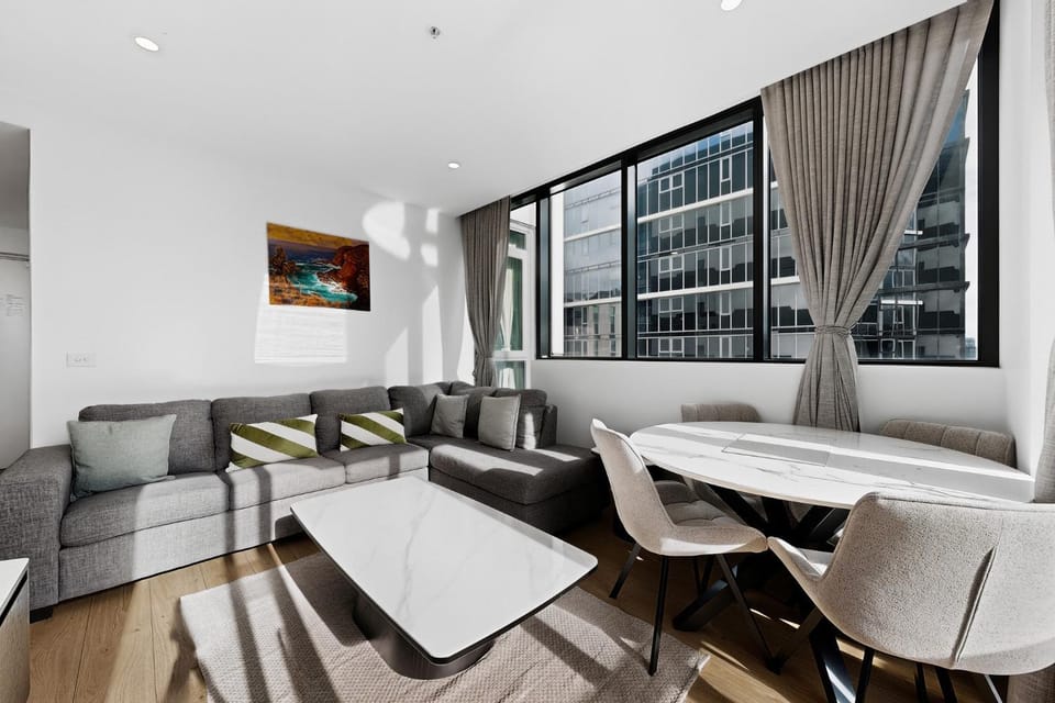 Elevated 2-Bed Stay Steps from Crown Apartment in Southbank
