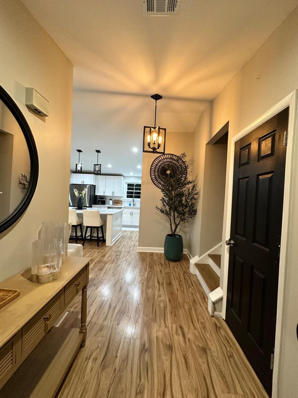 Casa De Coco Retreat 6BR with Pool, + 2 Kitchens House in Spotsylvania County