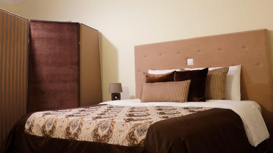 Living room, Bedroom