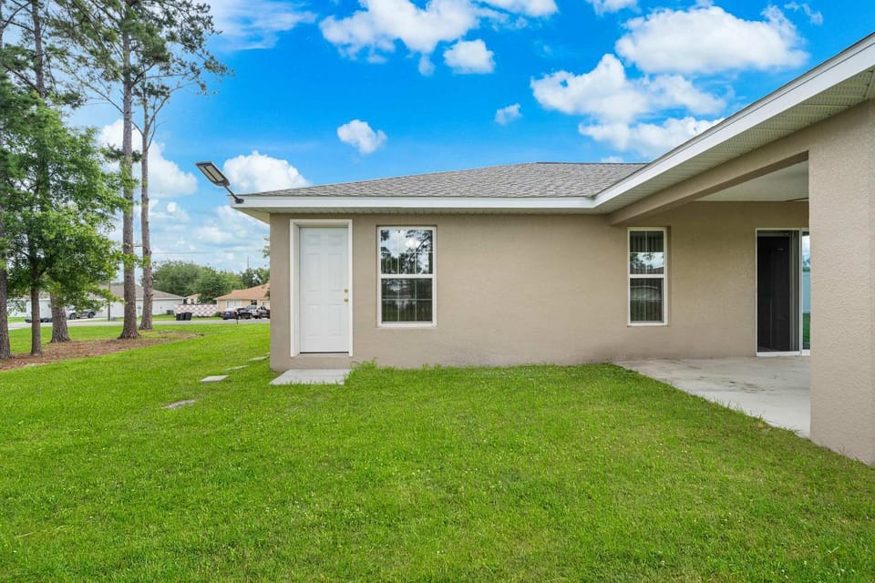 Private 1-Bedroom with Private Entrance Ocala FL Apartment in Florida