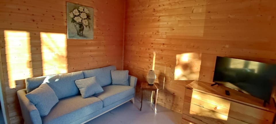 Chalet rocenel House in Occitanie