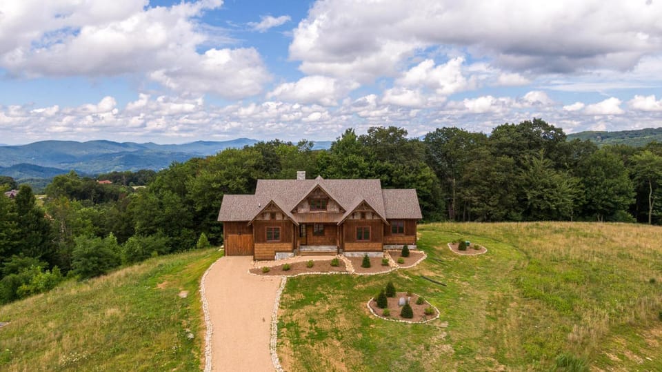 Property building, Natural landscape, Mountain view