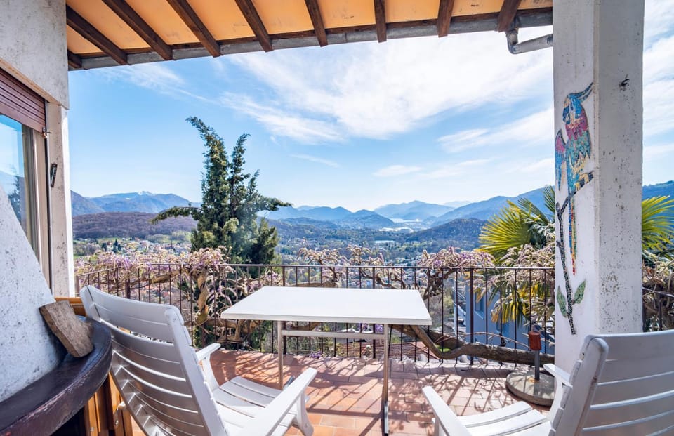Spring, Day, Natural landscape, View (from property/room), Balcony/Terrace, Living room, Seating area, Dining area, Mountain view