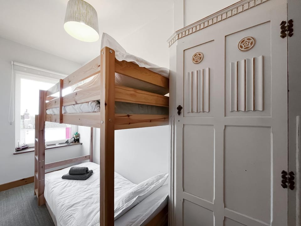 bunk bed