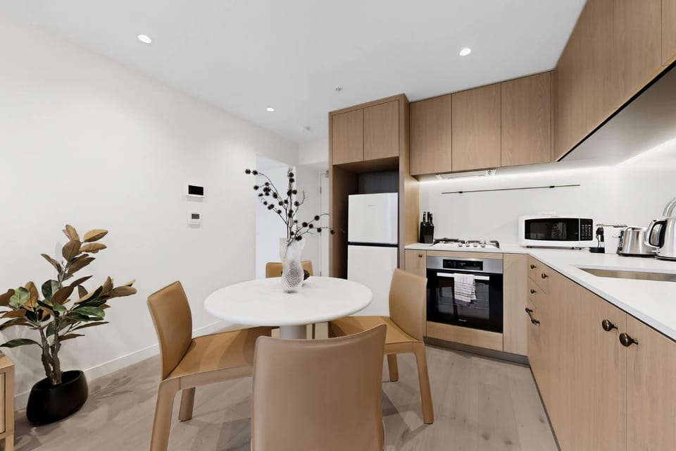 Southbank 2-Bed - Swepping City Views Pool & Gym Apartment in Southbank