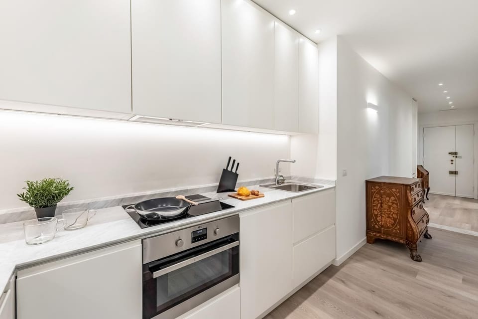 Kitchen or kitchenette