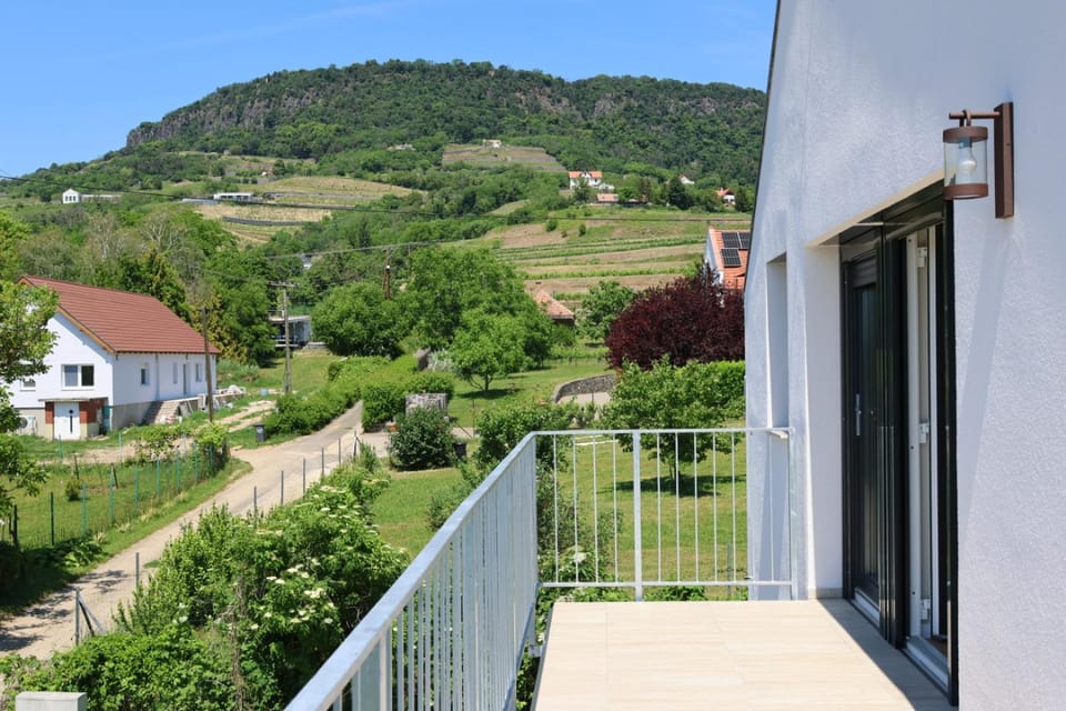 Almavirág Vendégház Apartment in Hungary