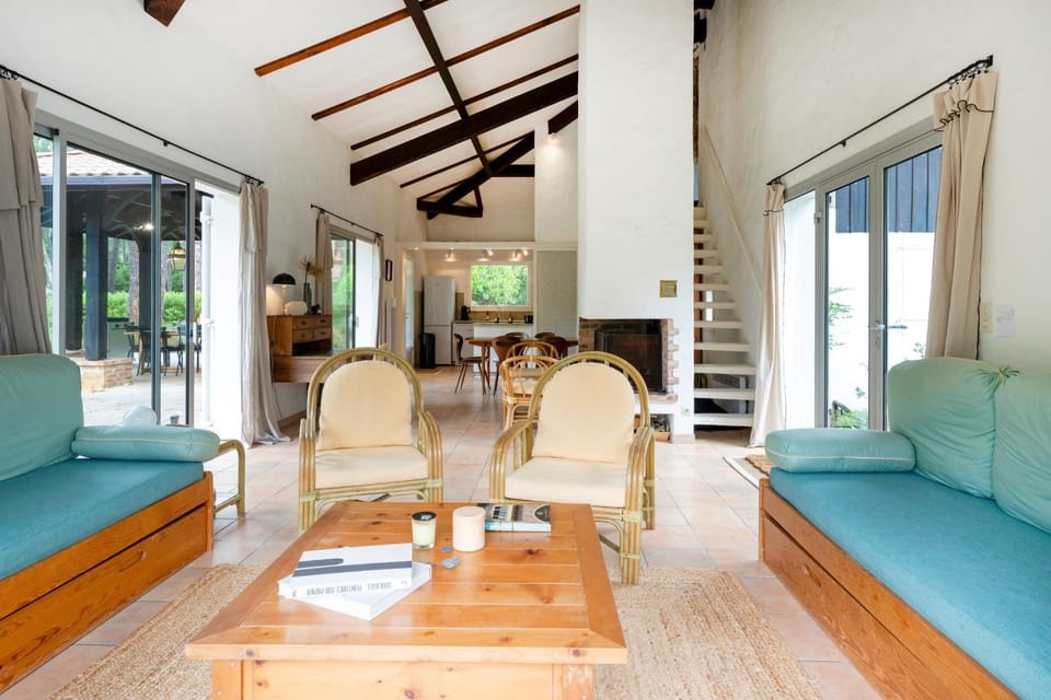 Property building, Living room