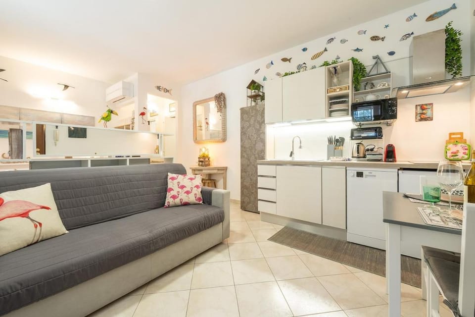 Kitchen or kitchenette, Living room, Seating area, Dining area, dishwasher, oven, stove