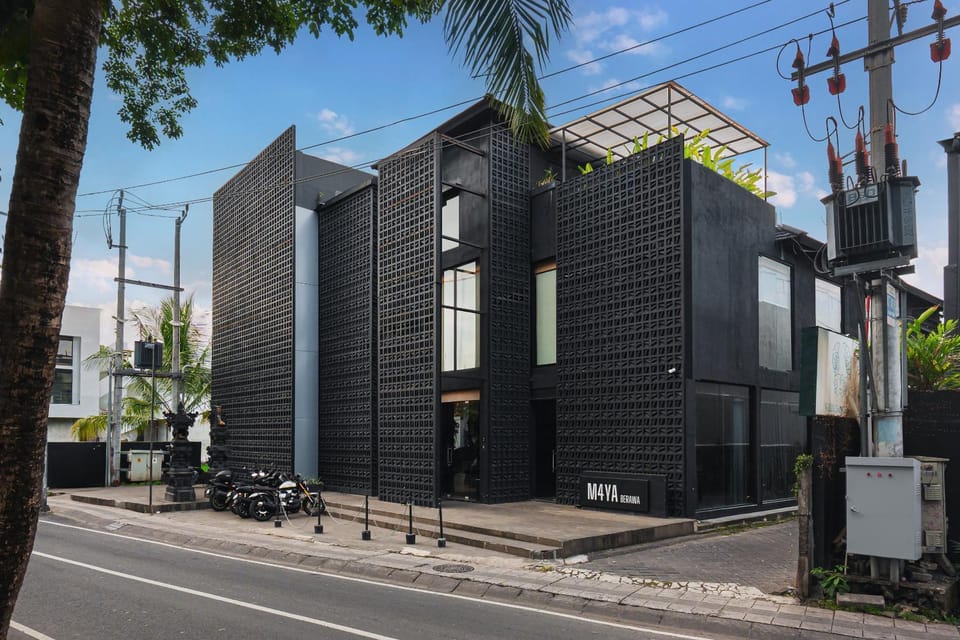 Property building, Street view, Parking