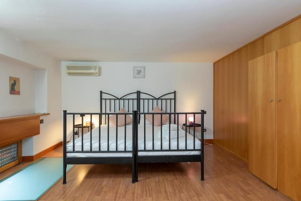 Xenia - 4 room apt in Via Zamenhof 21 Apartment in Milan