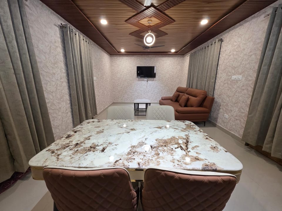 The Alpine Lakeview suite 1 Apartment in Uttarakhand