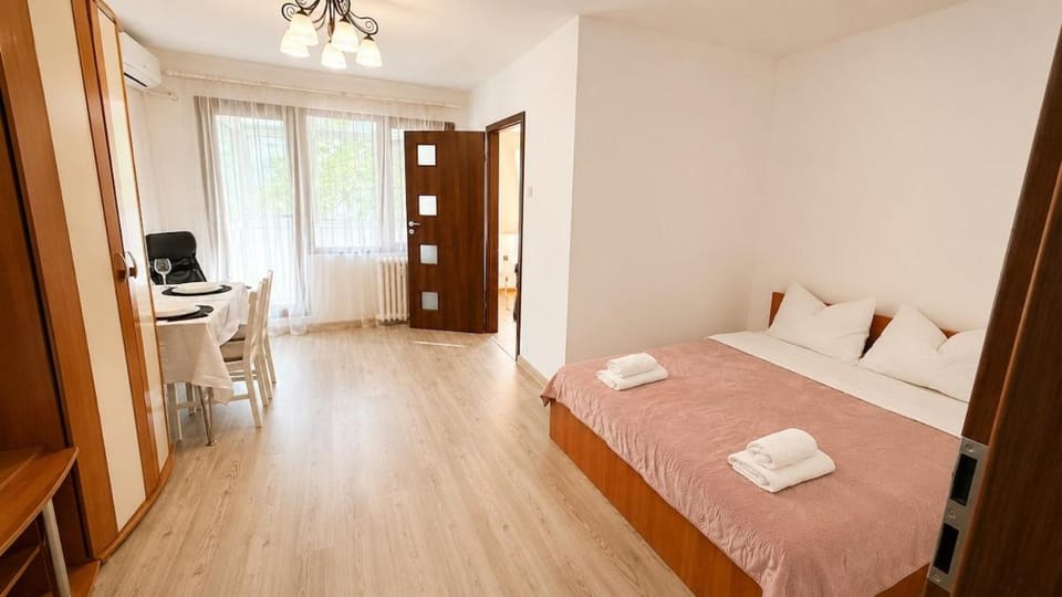 Metrou Păcii Studio Apartment in Bucharest