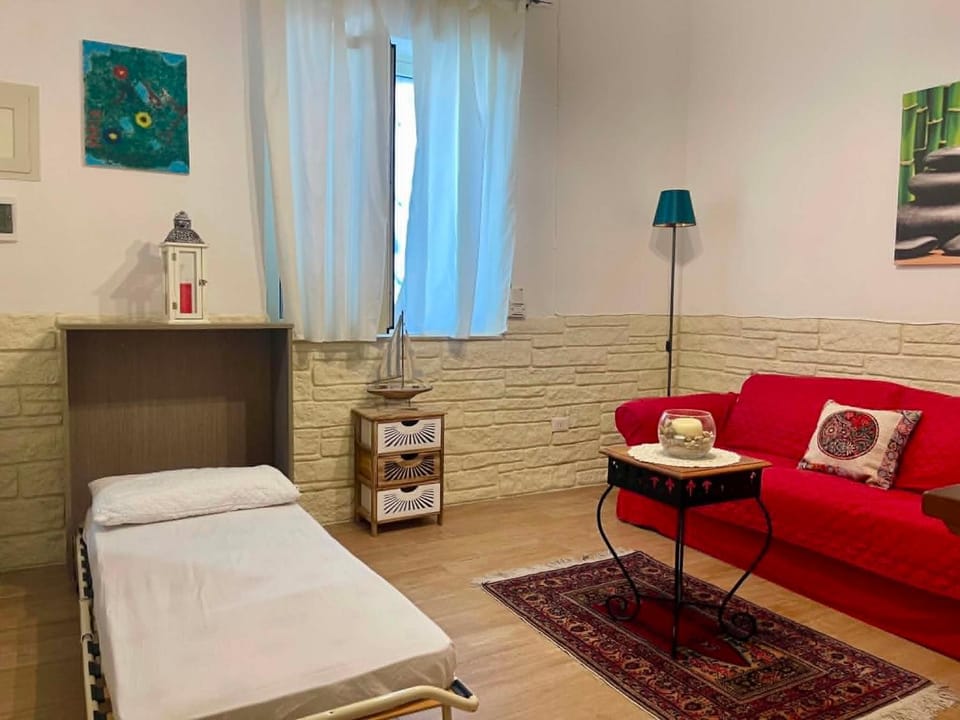 Bed, Lounge or bar