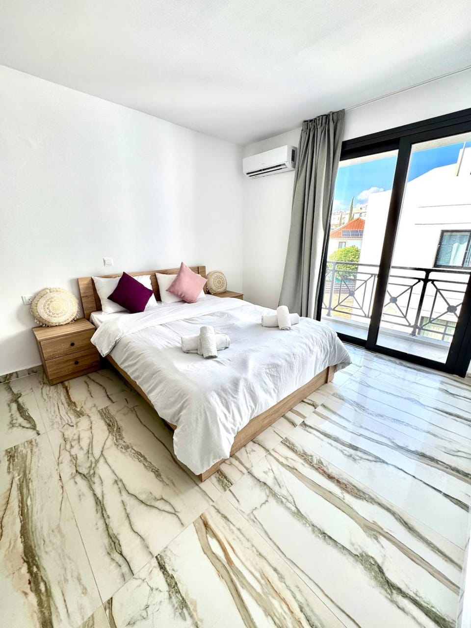 Bed, Photo of the whole room, Bedroom, towels, air conditioner