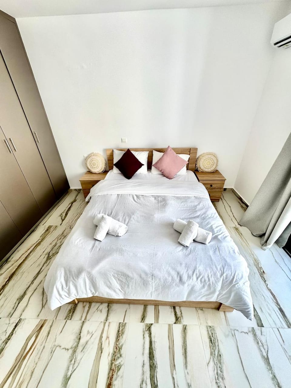 Bed, Photo of the whole room, Bedroom, towels, wardrobe, air conditioner